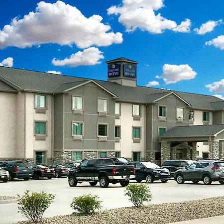 Cobblestone Hotel & Suites - Bellefontaine Exterior foto